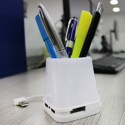 Portalapices con luz- Puerto USB